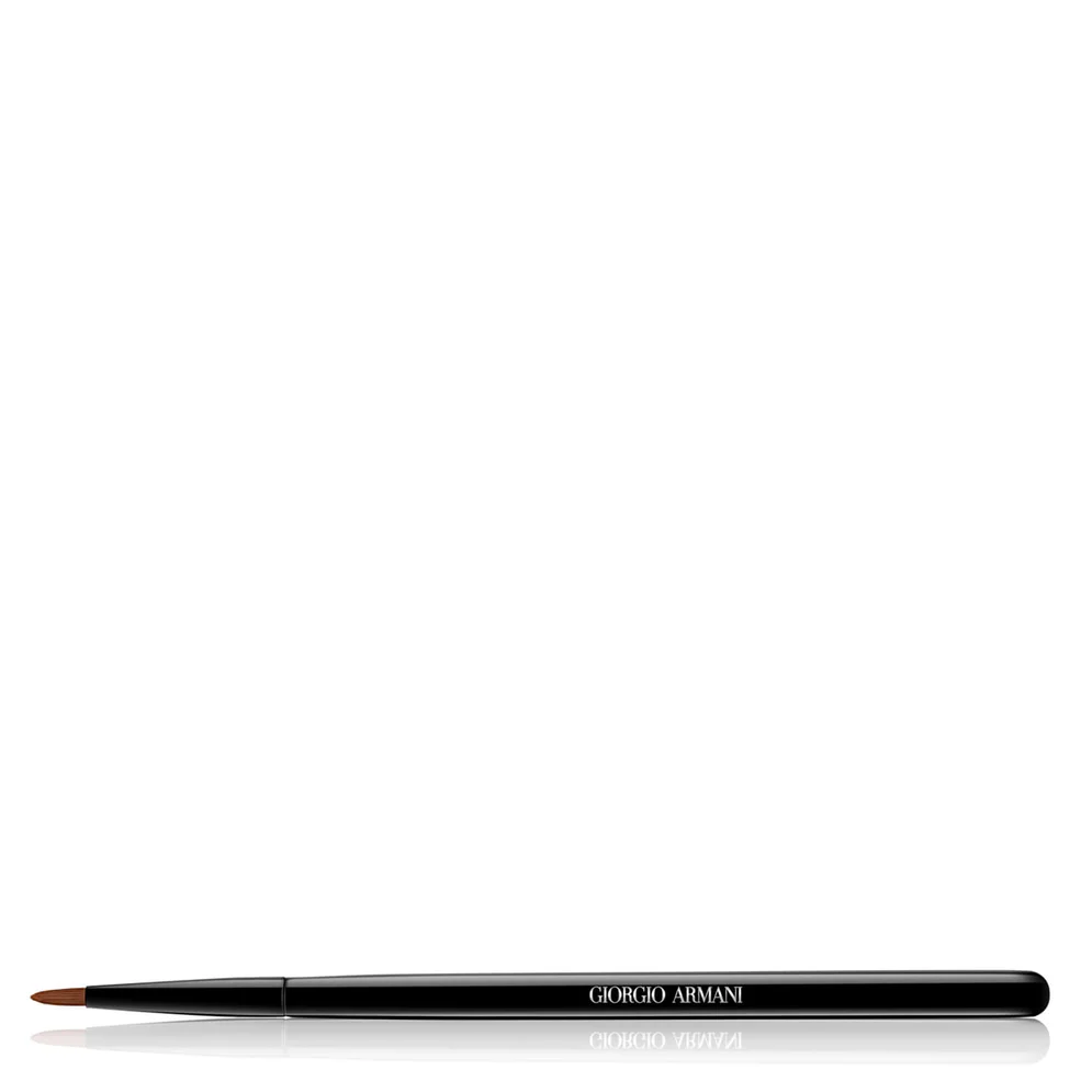 Armani Eye Liner Brush Image 1