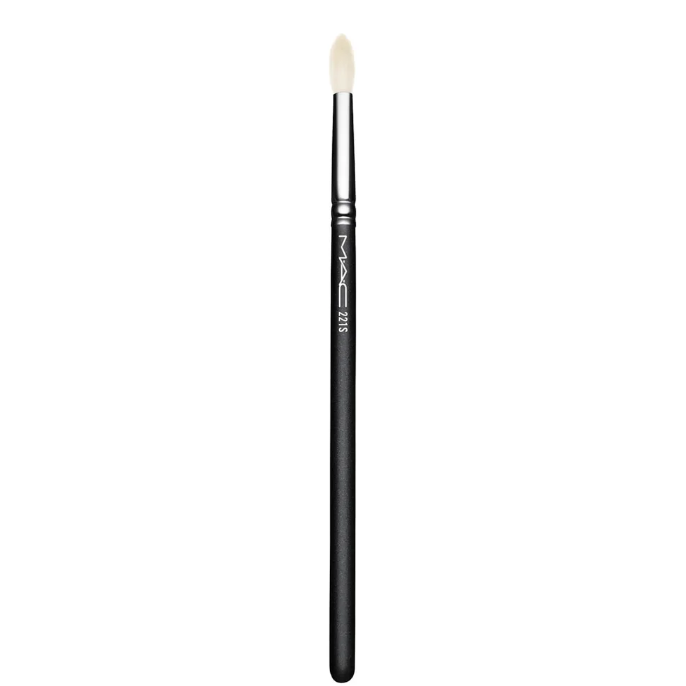 MAC 221S Mini Tapered Blending Brush Image 1