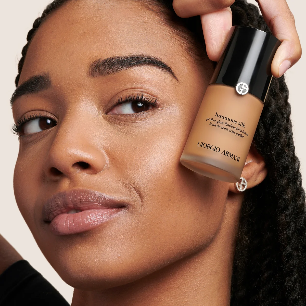 Armani Luminous Silk Foundation 11 LOOKFANTASTIC