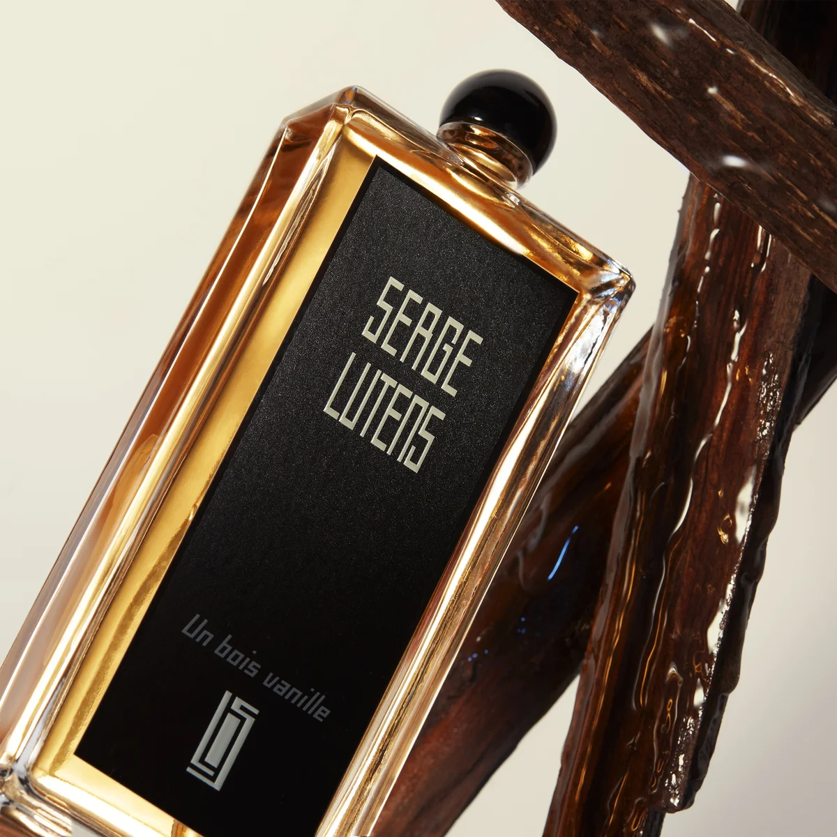 Serge Lutens un Bois Vanille Eau de Parfum 50ml LOOKFANTASTIC