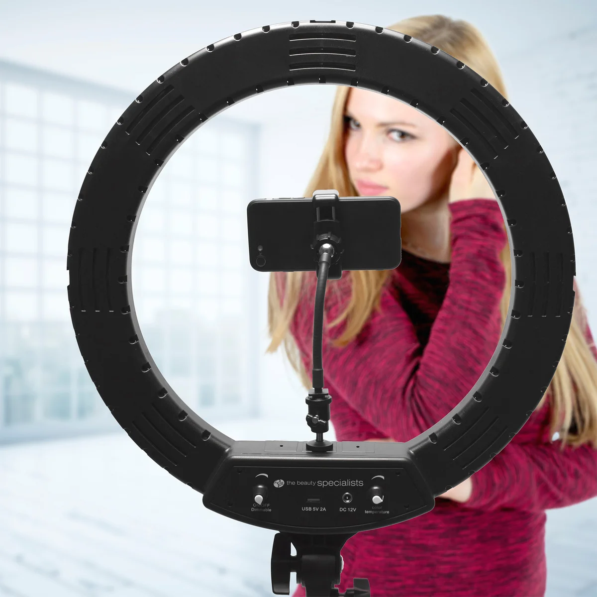 Rio Professional Makeup and Vlogging 18 Inch Dimmable LED Ring