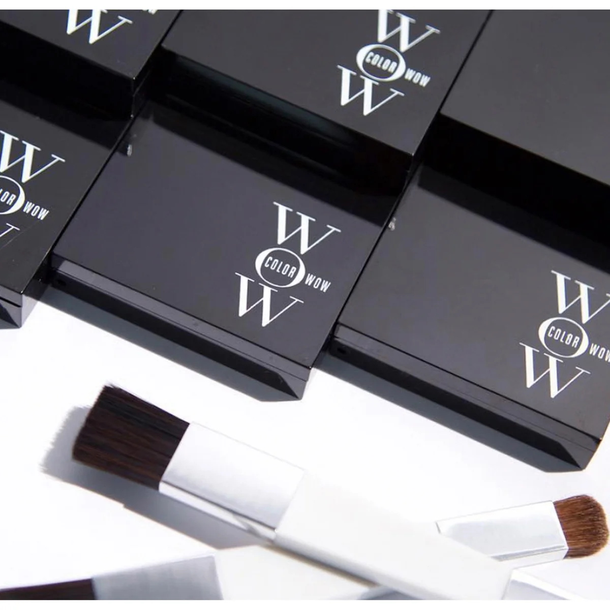 Color Wow Root Cover Up 1.9g (Various Shades) | LOOKFANTASTIC