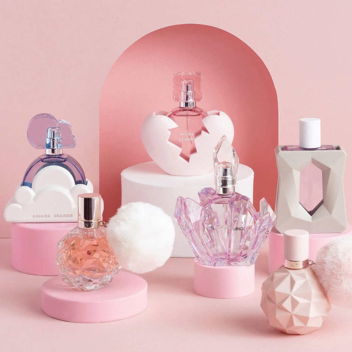 Ariana Grande Eau de Parfum 30ml LOOKFANTASTIC - Main Image