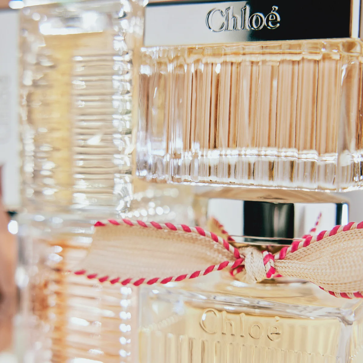 Chloé L'Eau de Parfum Lumineuse 30ml LOOKFANTASTIC
