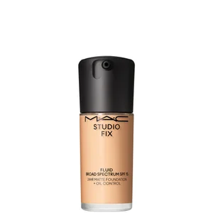 MAC Studio Fix Fluid Broad Spectrum SPF15 Foundation 30ml (Various Shades) - Shade NC17