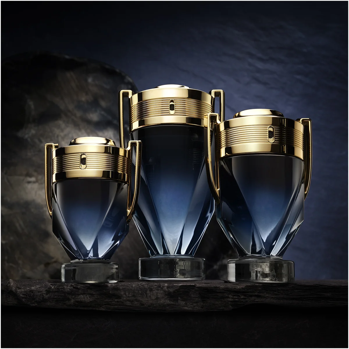 Rabanne Invictus Parfum 200ml LOOKFANTASTIC