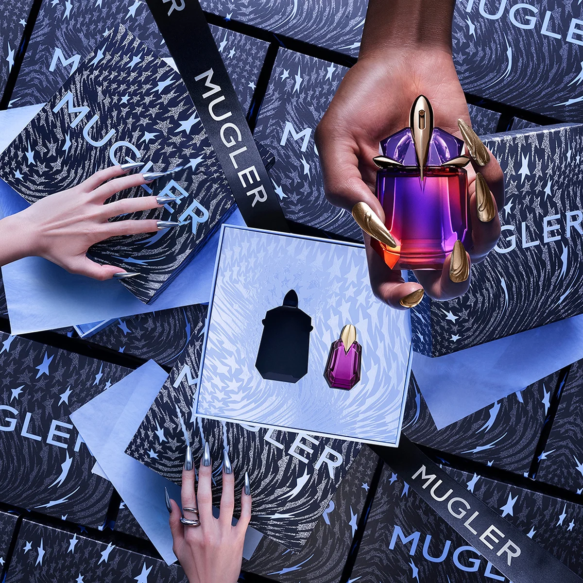 MUGLER Alien Hypersense Eau De Parfum 30ml Gift Set LOOKFANTASTIC