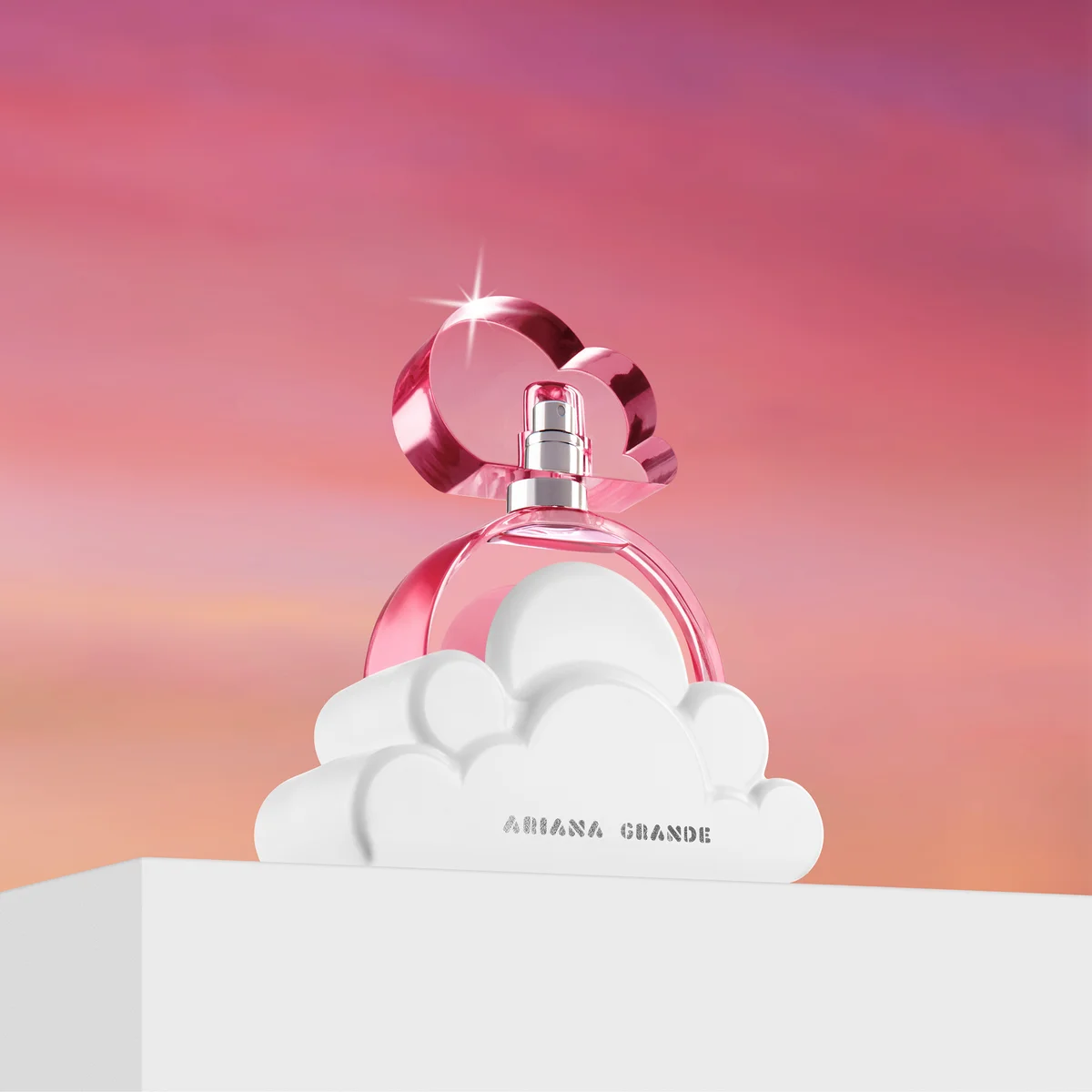 Ariana Grande Pink Cloud Eau de Parfum 100ml LOOKFANTASTIC