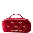 Elizabeth Scarlett Bee Trellis Velvet Open Flat Makeup Bag - Rouge