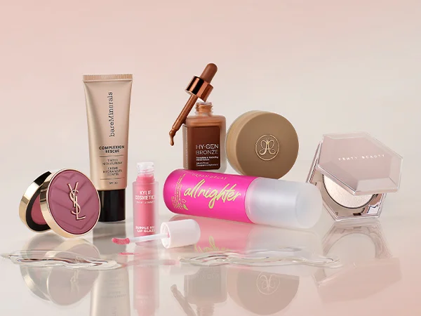🛍️ Summer glow-up alert! Dive into LookFantastic’s beach-ready beauty treats—perfect for sun-kissed skin and shimmering smiles 🌞✨ Dive into your minimal effort, maximum impact look today! 🌊💕 #SummerBeauty #GlowUp