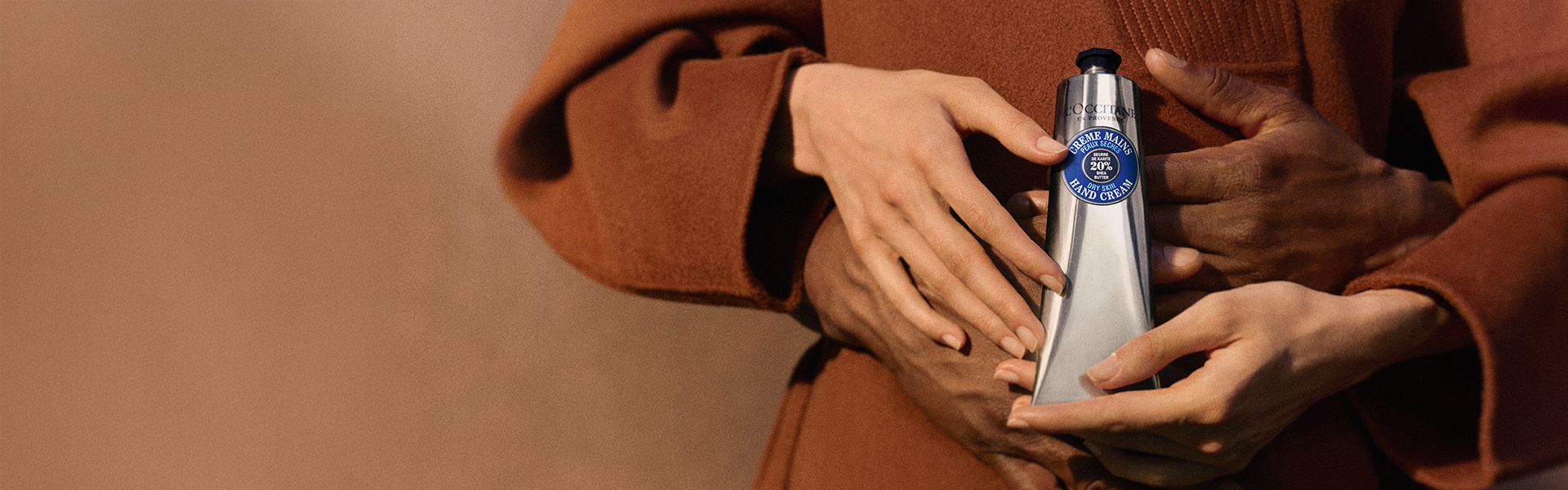 L'Occitane Hand Campaign