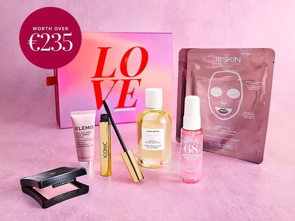 💕 Unbox love today with LookFantastic's 'With Love' Valentine's Edit! Packed with beauty gems from Laura Mercier, Elemis, and Sol de Janeiro, this dreamy set is yours for just €60, valued at over €235! Pamper yourself or a loved one and grab the beauty box of the season! 🌟💝 #ValentinesDay #BeautyLovers
