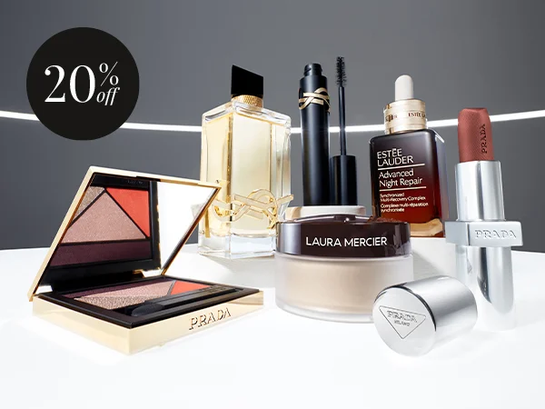 🎉 Make your Christmas Wishlist sparkle! Get 20% off selected beauty and gifting at LookFantastic. 🎁✨ Use code: FLASH to treat yourself or grab the perfect gift! 🎄💄 #BeautyDeals #HolidayGlam